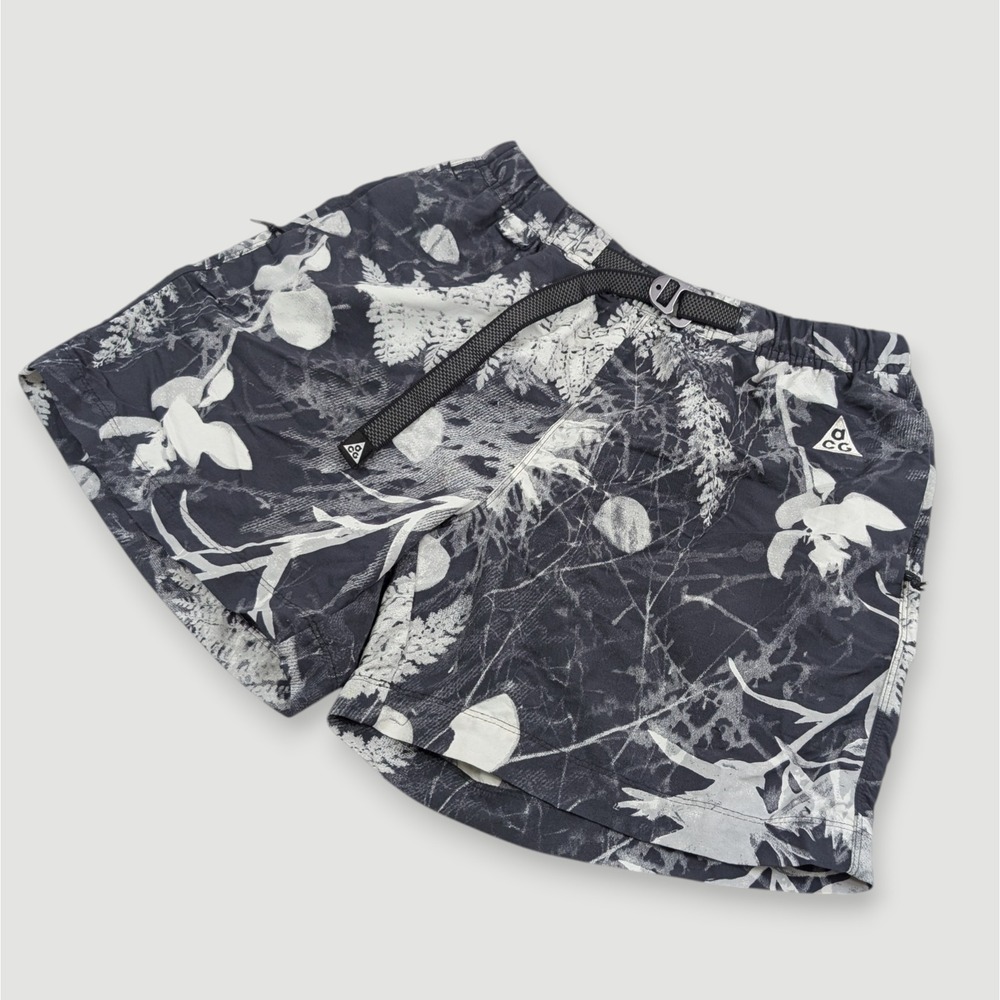 Nike ACG Allover Print Trail Shorts Mens Small Black Gorpcore Hiking Utility
